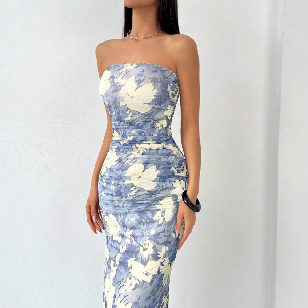 Baby Blue Elegant Women's Romantic Strapless Fitted Dress - Picture 4 of 6